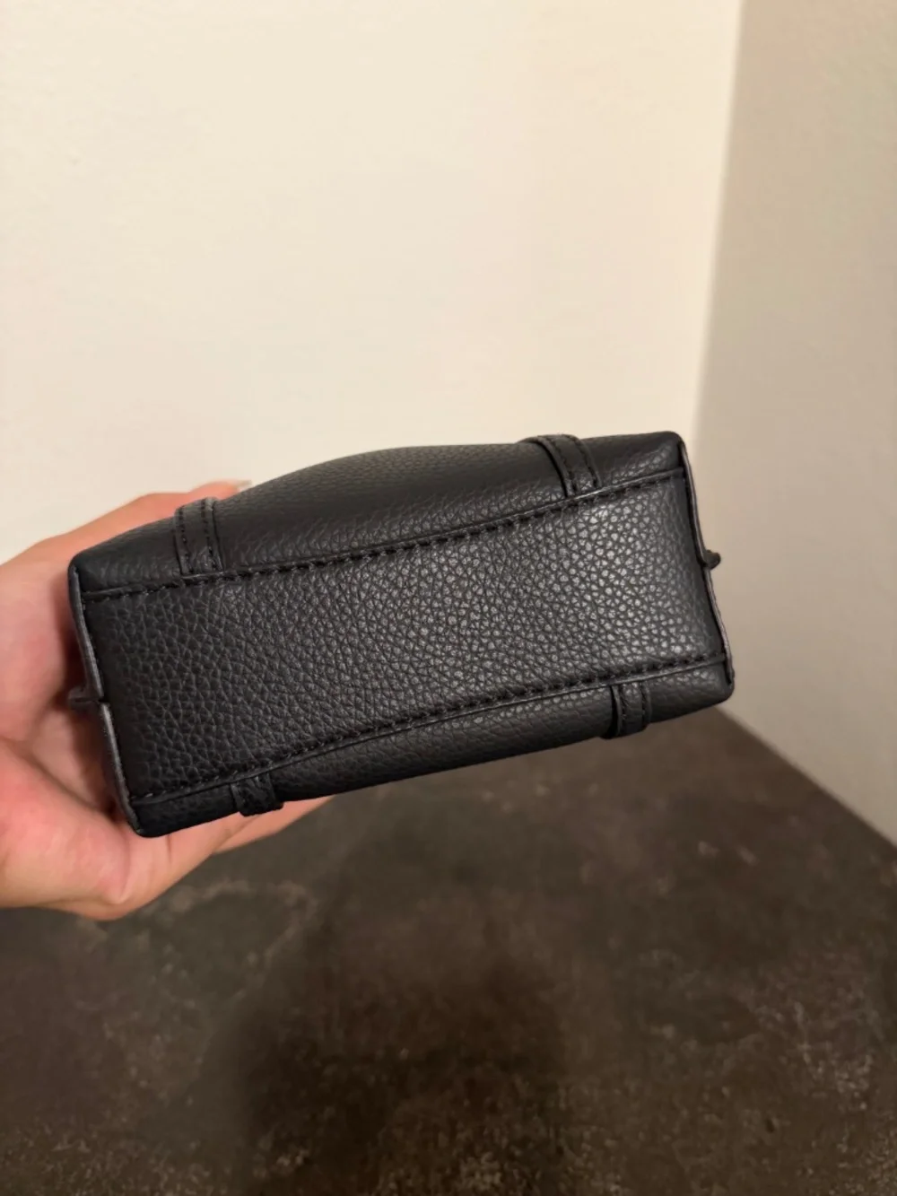 Tory Burch Perry Bucket Bag in Black